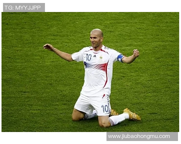 从绿茵场的辉煌到心灵的救赎足球明星的重生之路