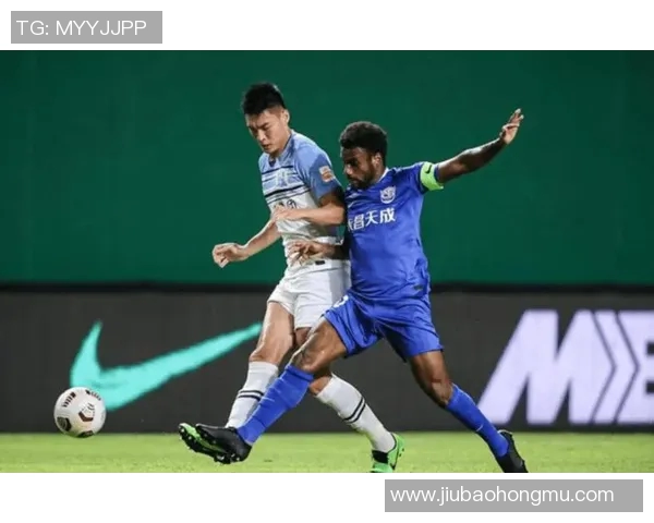 武汉足球队以74分领跑挑战赛积分榜展现强劲实力